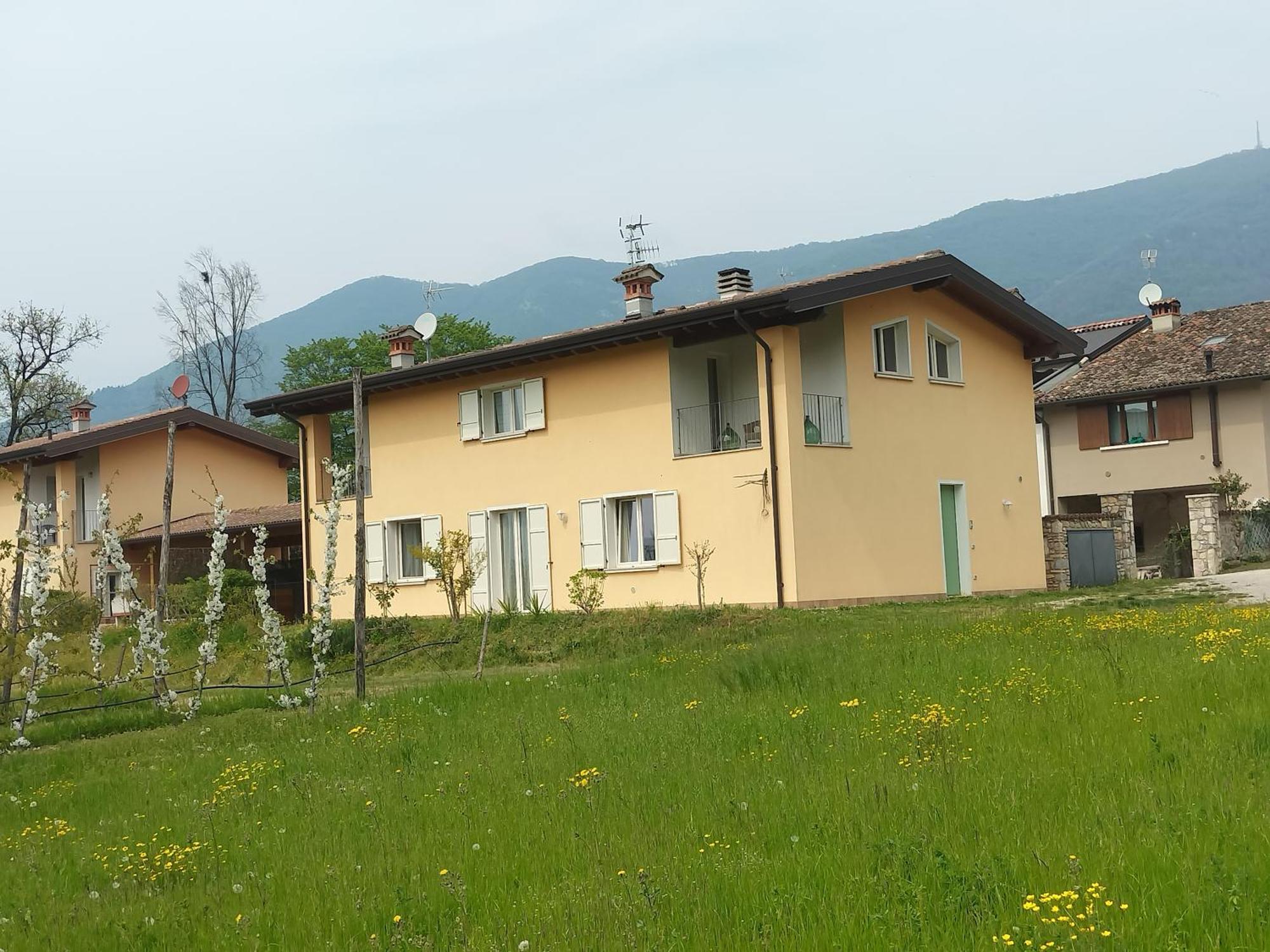 Апартаменты Cascina Legnago Trilocale A 6 Chilometri Da Salo' Villanuova sul clisi Экстерьер фото